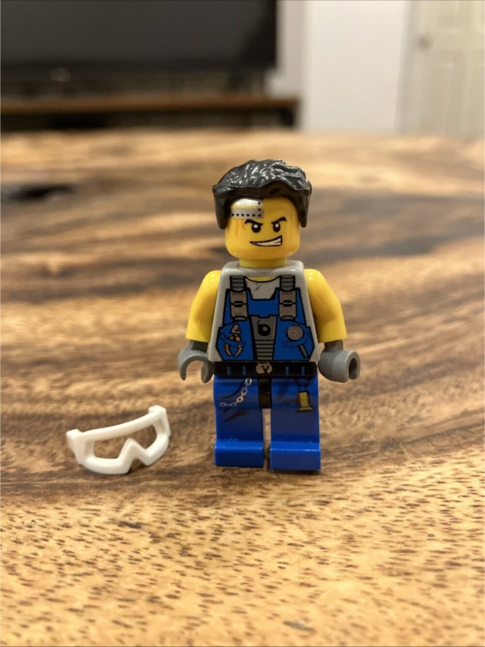 Lego Minifigure ( Authentic )